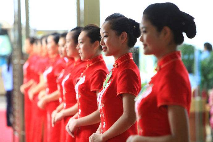 活动中优秀礼仪小姐必备的要素